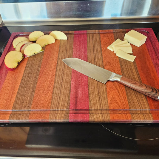 22x15x.5 Cutting board